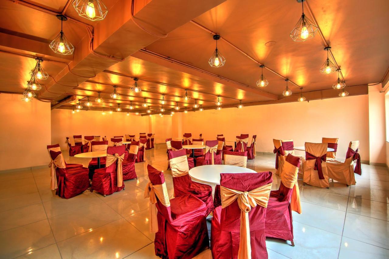 Artisan Rooms Nueva Delhi Exterior foto