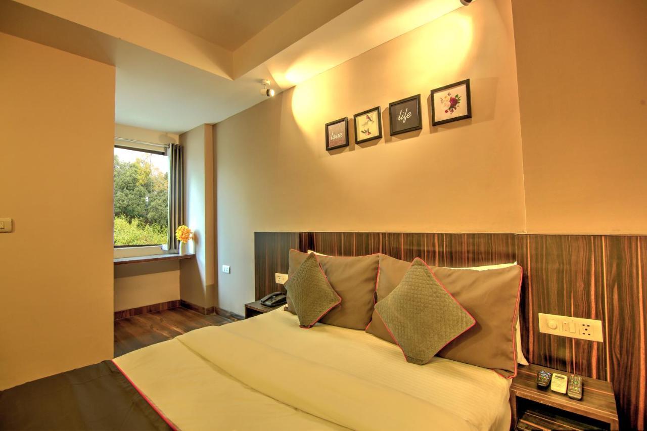 Artisan Rooms Nueva Delhi Exterior foto