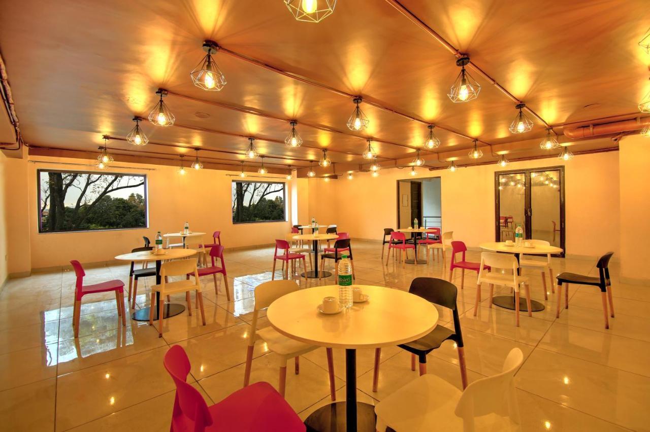 Artisan Rooms Nueva Delhi Exterior foto